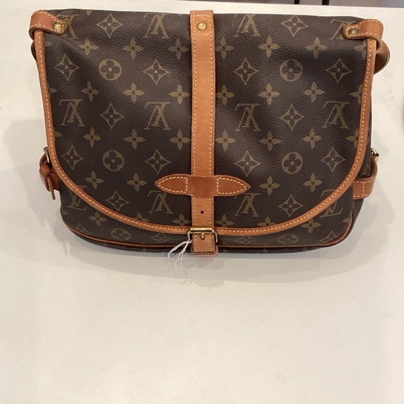 Louis Vuitton Other - Louis Vuitton Monogram Canvas Messenger Bag with Tan Trim